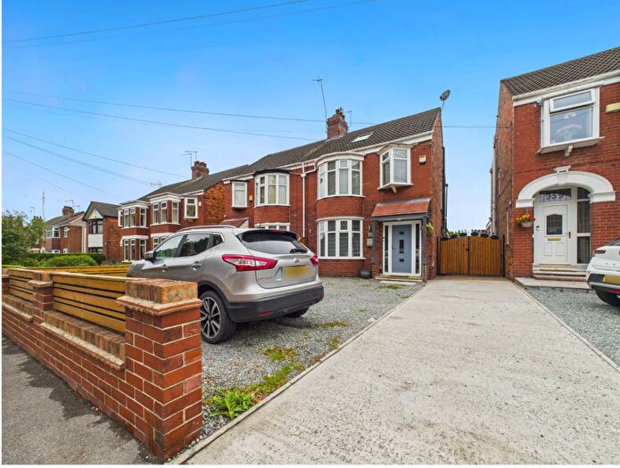 4 Bedroom Semi-Detached House For Sale In Ings Road, Hull, HU7