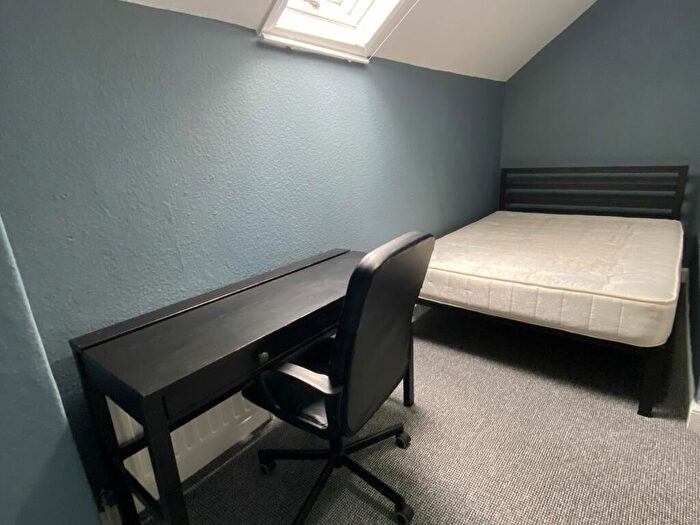 3 Bedroom Terraced House To Rent In Ripon Street - Bed, LN5