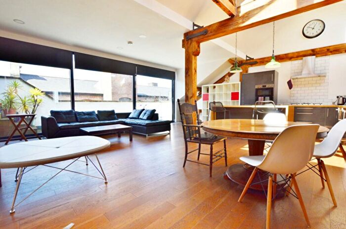 3 Bedroom Flat To Rent In Fawe Street, London, E14