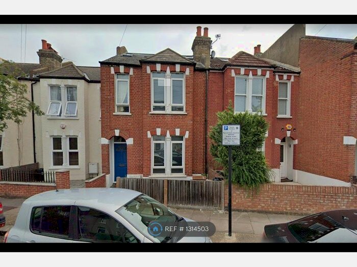 4 Bedroom Semi-Detached House To Rent In Alston Road, London SW17