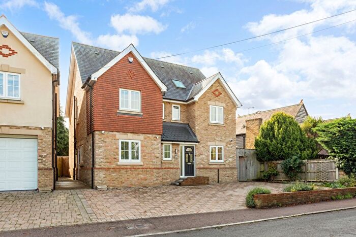 6 Bedroom Detached House To Rent In Station Road, Wraysbury, Staines, TW19
