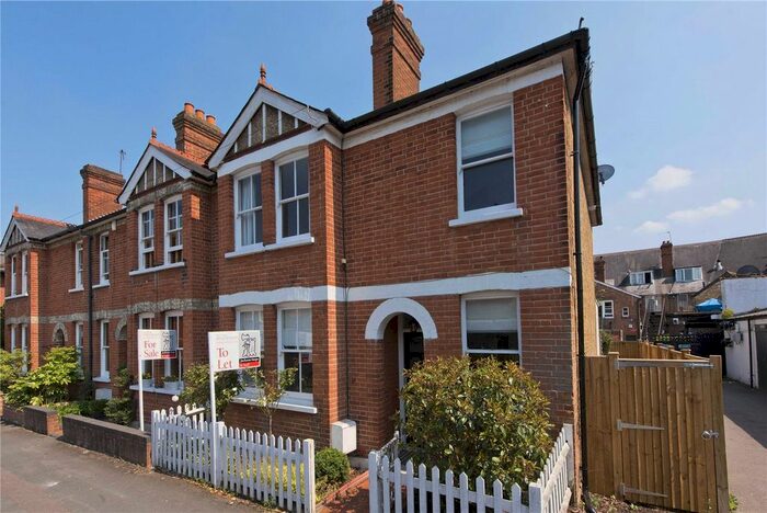 4 Bedroom End Of Terrace House To Rent In Holstein Avenue, Weybridge, Surrey, KT13