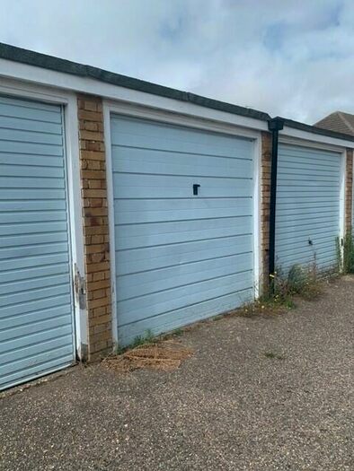 Garage / Parking To Rent In Christchurch, BH23
