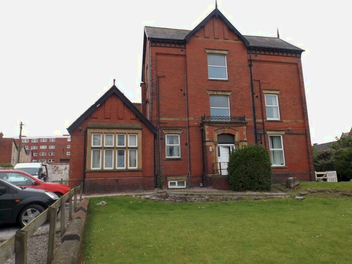 Studio To Rent In Clifton Drive South, Lytham St.Annes, FY8