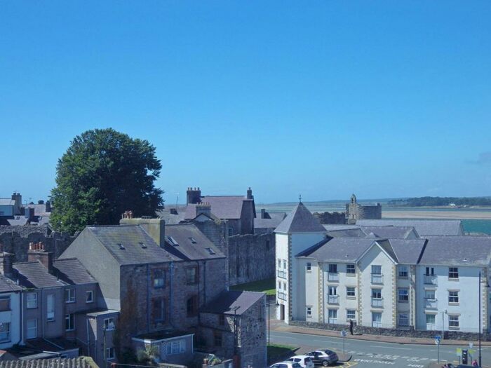 1 Bedroom Apartment To Rent In Bangor Street, Caernarfon, Gwynedd, LL55