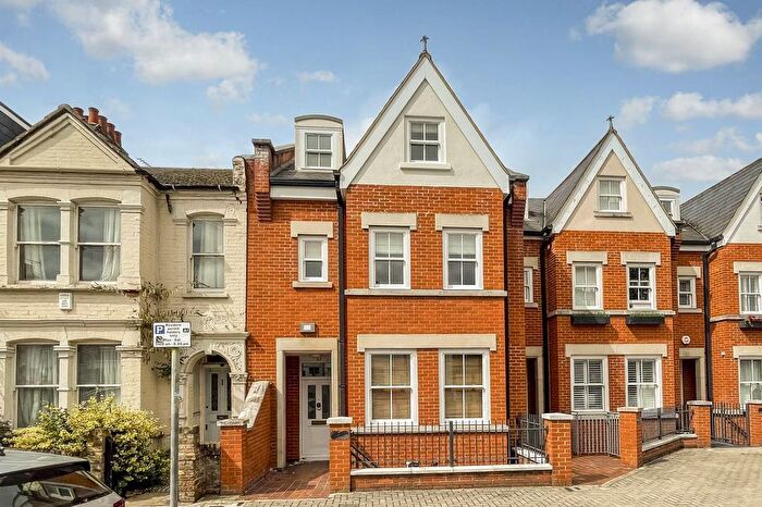 4 Bedroom Property To Rent In Wharf Terrace, Putney, London, SW15