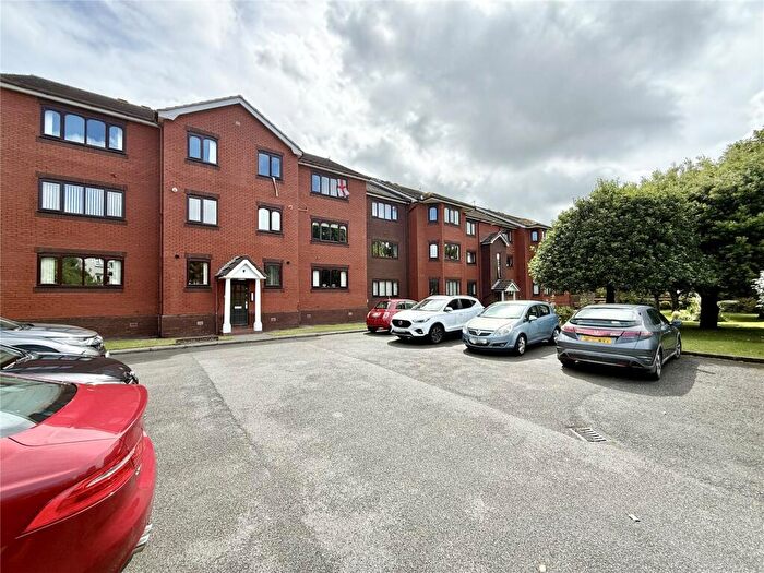 3 Bedroom Apartment For Sale In Cavendish Court, Southport, PR9