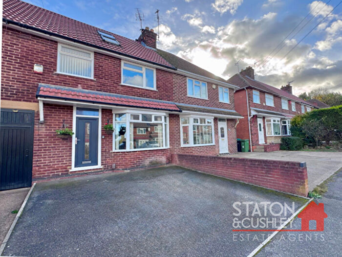 4 Bedroom Terraced House For Sale In The Knoll, Mansfield, NG18