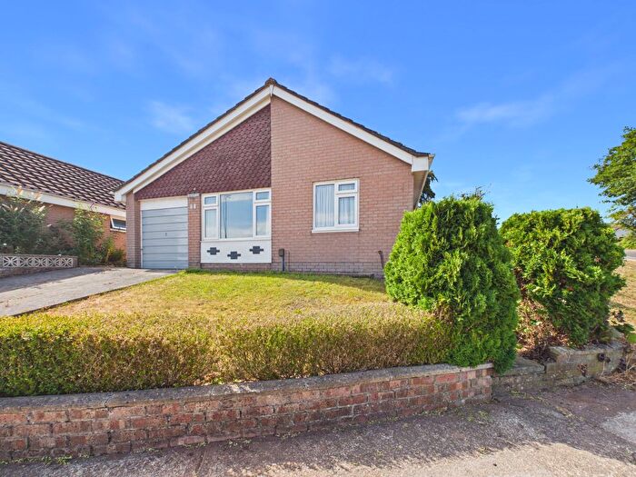 3 Bedroom Detached Bungalow For Sale In Longmead Road, Paignton, TQ3