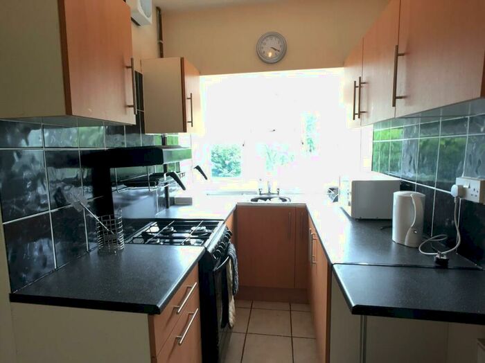 3 Bedroom Terraced House To Rent In Gibbins Road, Selly Oak, Birmingham, B29