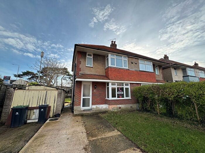 3 Bedroom Property To Rent In Clarendon Road, Christchurch, BH23