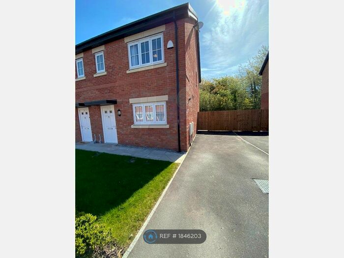 3 Bedroom Semi-Detached House To Rent In Grove Street, Widnes, WA8