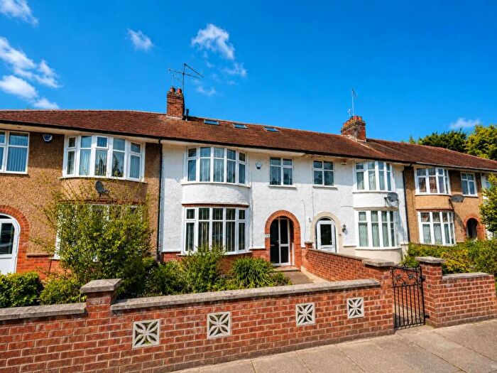 4 Bedroom Terraced House For Sale In Burwood Road, Abington, Northampton, NN3
