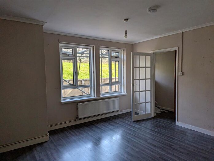 2 Bedroom Flat For Sale In East Weare Road, Portland, DT5