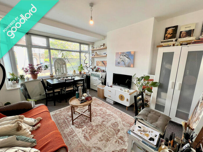 4 Bedroom Semi-Detached House To Rent In Parkville Road, Manchester, M20