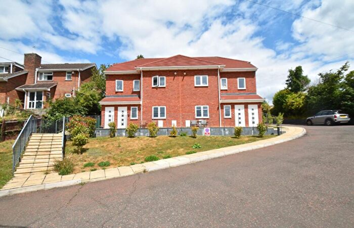 2 Bedroom Maisonette For Sale In Geoffrey Keen Road, Chesham, Buckinghamshire, HP5