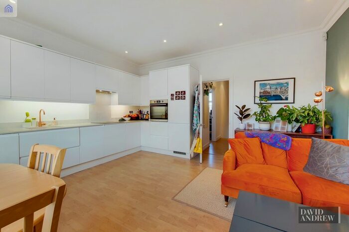 2 Bedroom Flat To Rent In Wightman Road, London, N4