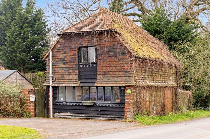 1 Bedroom Barn Conversion For Sale In Minstrels Wood, Okehurst Lane, RH14