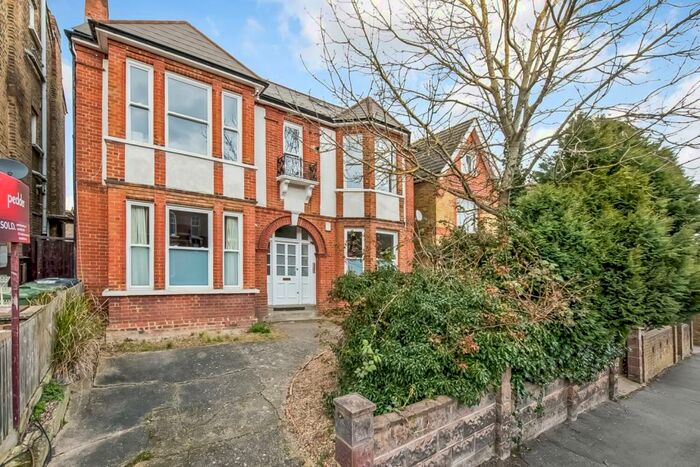 1 Bedroom Apartment To Rent In St Julians Farm Road, West Norwood, London, SE27