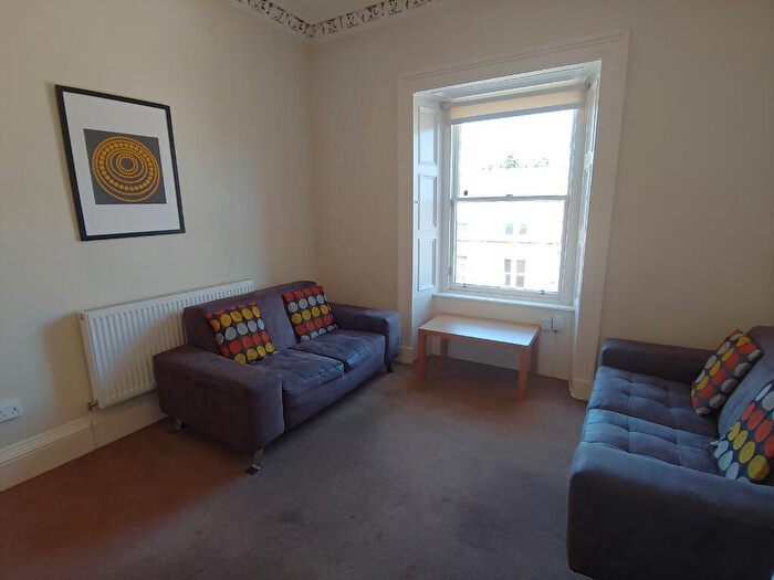3 Bedroom Flat To Rent In () Grindlay Street, Edinburgh, EH3