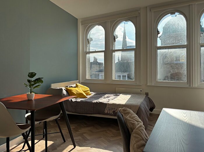 1 Bedroom Studio To Rent In Corn Street, Bristol, BS1