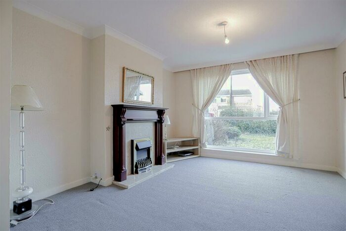 3 Bedroom Semi-Detached House To Rent In Rhodes Avenue, Blackburn, BB1