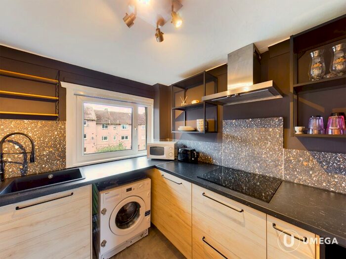 2 Bedroom Flat To Rent In Saughton Mains Street, Saughton, Edinburgh, EH11