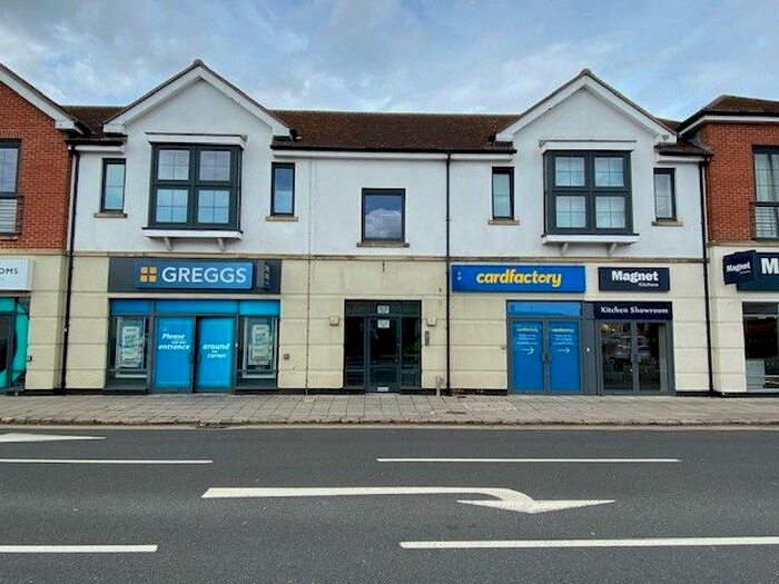 2 Bedroom Flat To Rent In Cambridge Street, Aylesbury, HP20