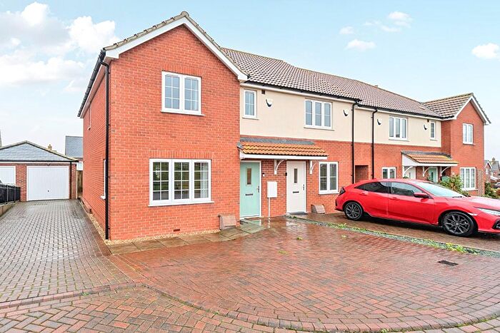 3 Bedroom End Terrace House For Sale In Osborne Way, Horncastle, LN9
