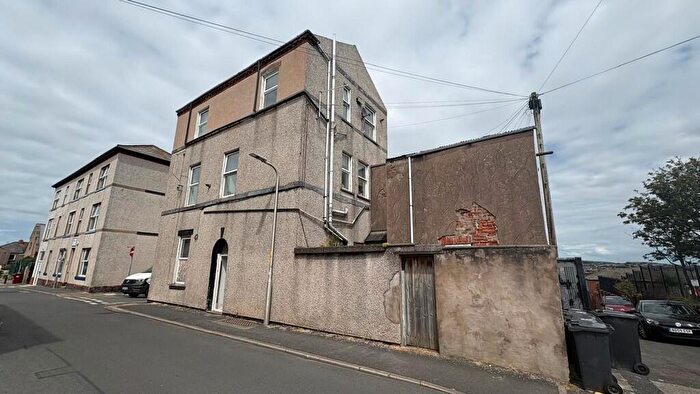 3 Bedroom Apartment For Sale In School Street, Barrow-in-Furness, Cumbria, LA14