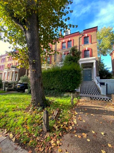 Flat To Rent In Belsize Avenue, Belsize Park, NW3