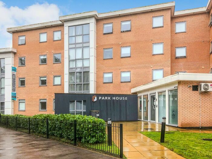 Houses for sale & to rent in LU2 0RQ, Ketton Close, Crawley Luton