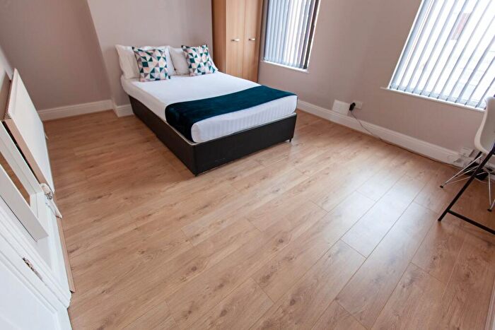 3 Bedroom Terraced House To Rent In Halsbury Road, L6