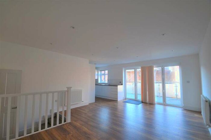 2 Bedroom Flat To Rent In High Street, Harrow, HA3