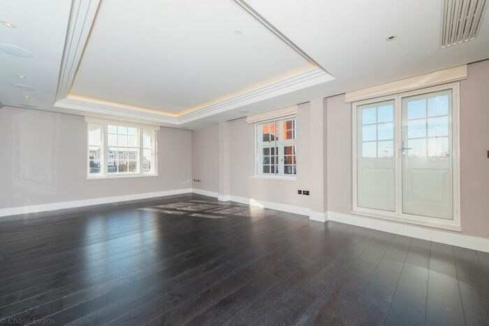 2 Bedroom Flat To Rent In Eccleston Street, Belgravia, London, SW1W