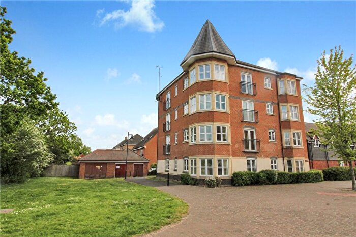 2 Bedroom Apartment For Sale In Egdon Close, Haydon End, Swindon, SN25