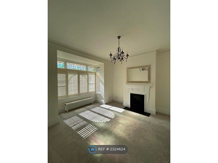 3 Bedroom Terraced House To Rent In College Road, Guildford, GU1