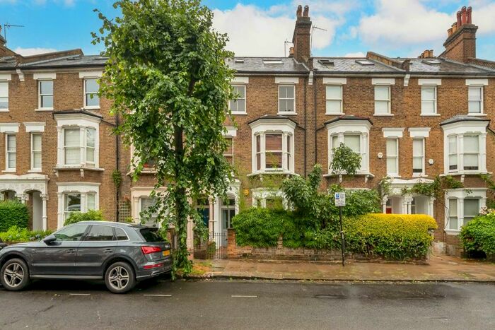 5 Bedroom Property To Rent In Roderick Road, London, NW3