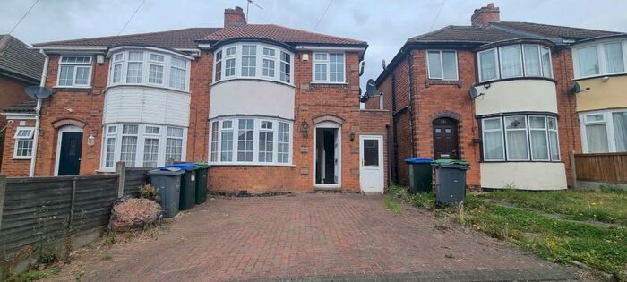 3 Bedroom House To Rent In Jayshaw Avenue, Birmingham, B43