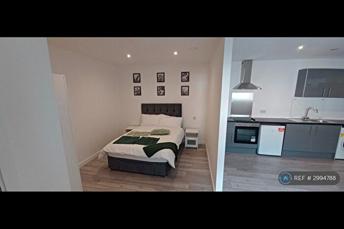 1 Bedroom Flat To Rent In Chapel St, Stafford, ST16