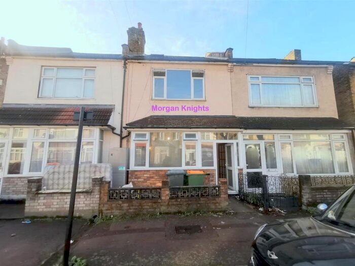 3 Bedroom Terraced House To Rent In St Albans Avenue, East Ham, E6