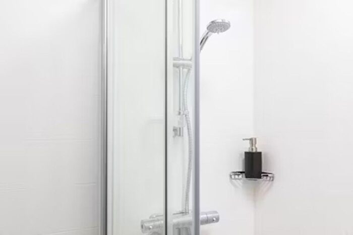 1 Bedroom Flat To Rent In Glossop Rd Adamsdown, Cardiff, CF24