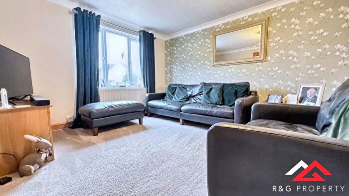 4 Bedroom Detached House For Sale In Magnolia Rise, Trowbridge, BA14