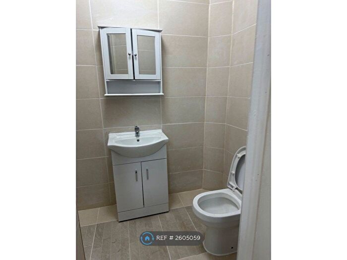 Studio To Rent In Leedd, Leedd, LS11