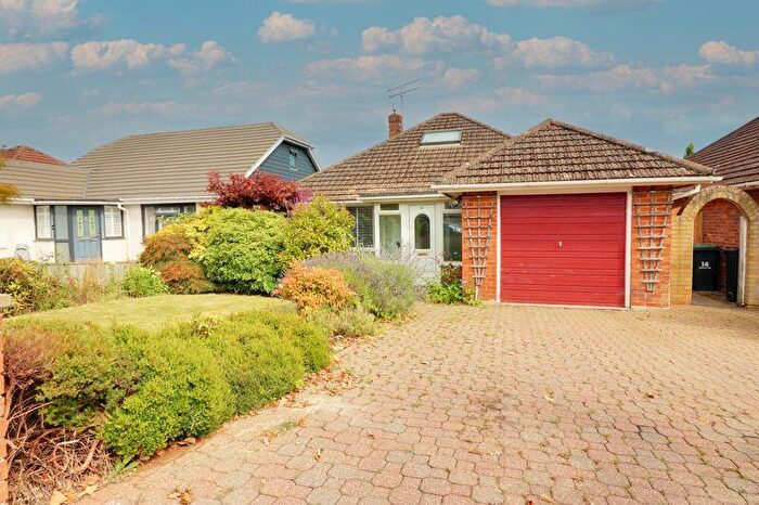 2 Bedroom Detached Bungalow For Sale In Rosemary Way, Waterlooville, PO8