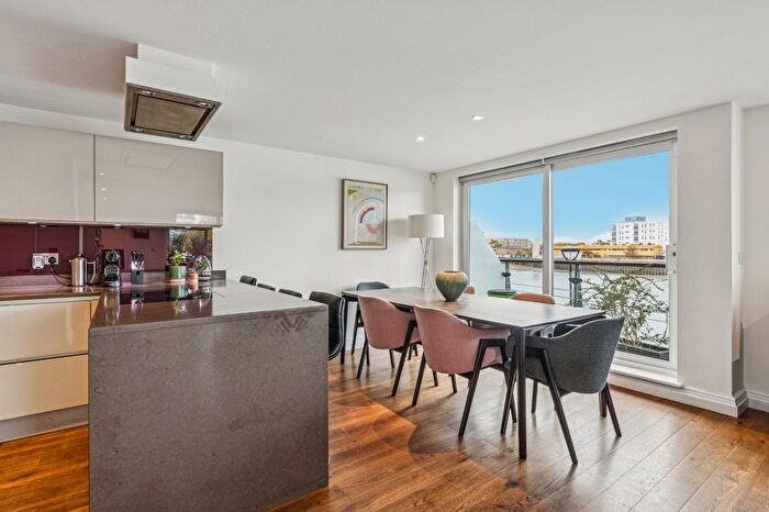 3 Bedroom Flat For Sale In Anchor House, Smugglers Way, SW18