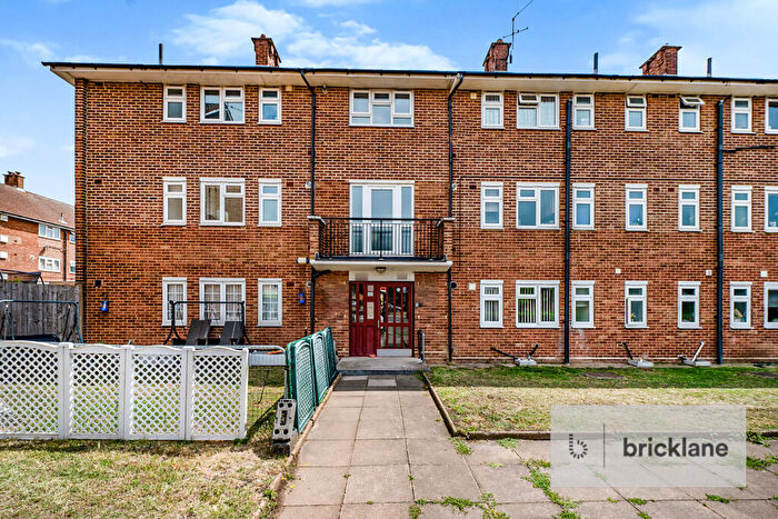 1 Bedroom Apartment To Rent In Mungo Park Road, Elm Park, RM13