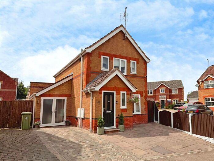 3 Bedroom Detached House For Sale In Chatsworth Road, Creswell, Worksop, S80
