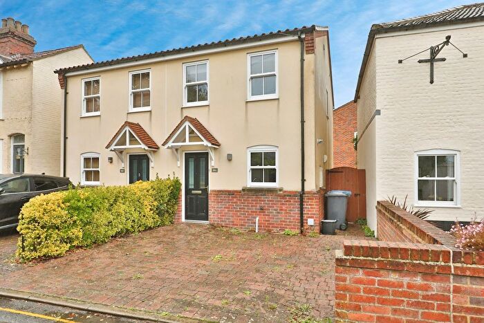 2 Bedroom Semi-Detached House For Sale In St. Leonards Road, Norwich, Norfolk, NR1
