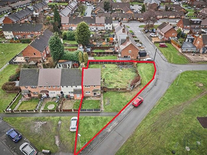 2 Bedroom End Terrace House For Sale In , Lister Close, Bloxwich, Walsall, WS2